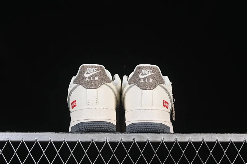 All categories Nk Air Force 1 Air Force series Nk Air Force 1 Low Air Force low top Nike Air Force 1'07 Low Supreme joint beige gray canvas Air Force 1 low top casual sneakers XX3168-210
